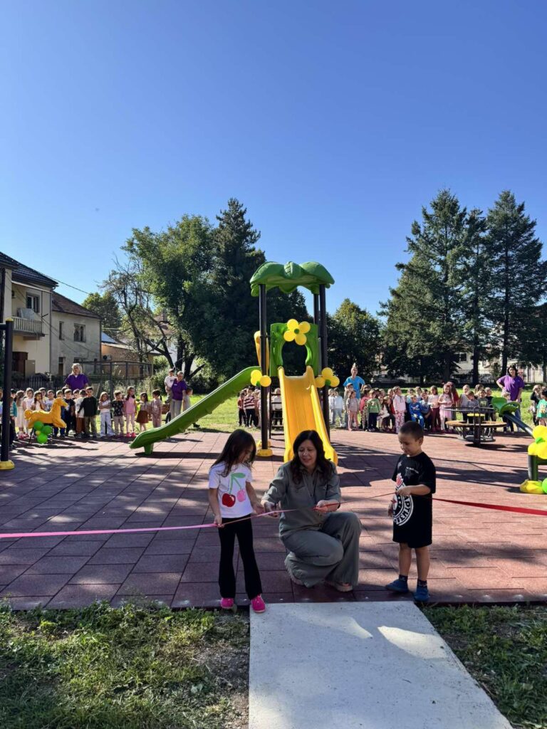 549908928 1483085166166056 41477418437342802 n